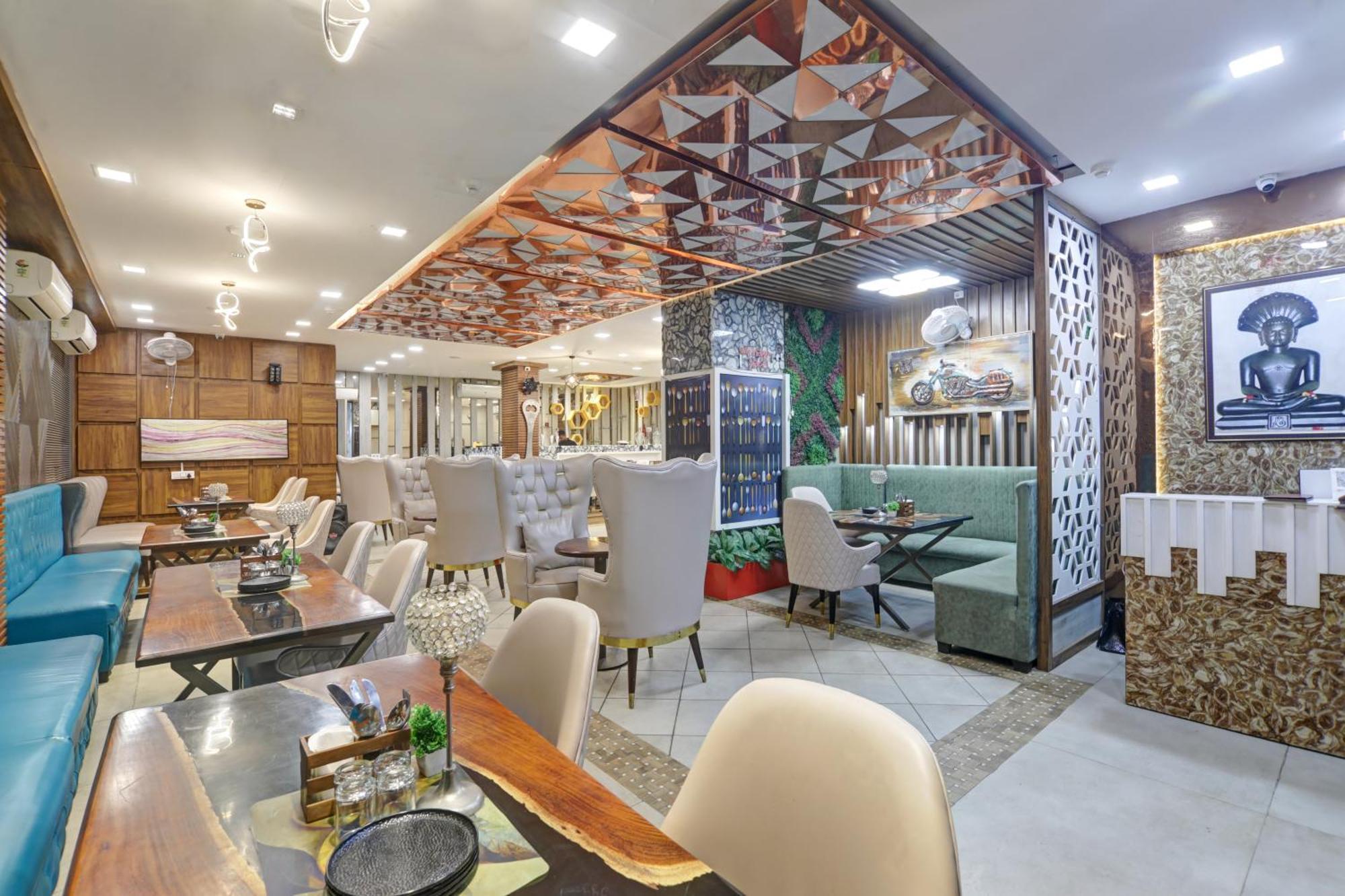 Status By Hotel The Emporio 加济阿巴德 外观 照片