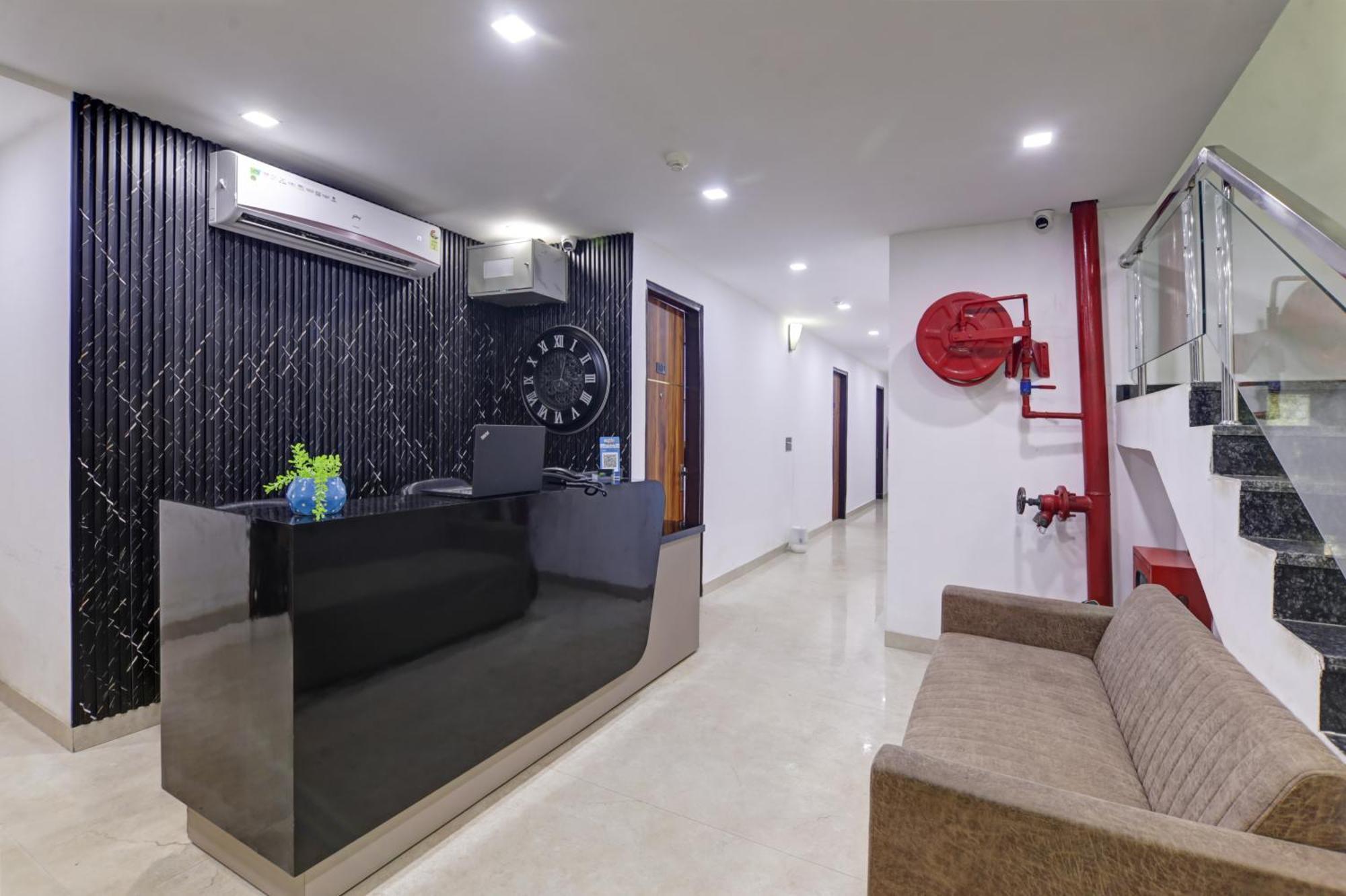 Status By Hotel The Emporio 加济阿巴德 外观 照片