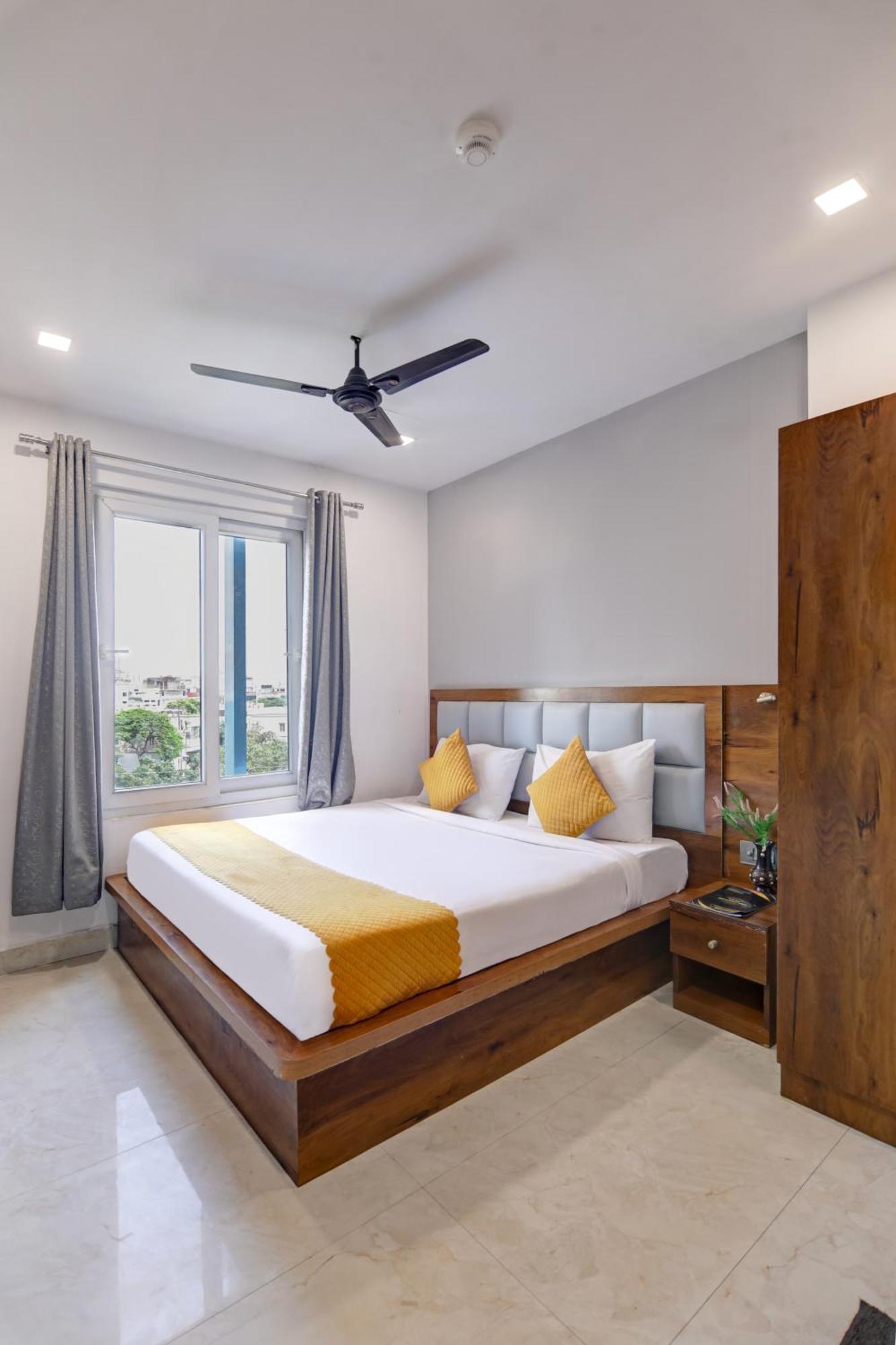 Status By Hotel The Emporio 加济阿巴德 外观 照片